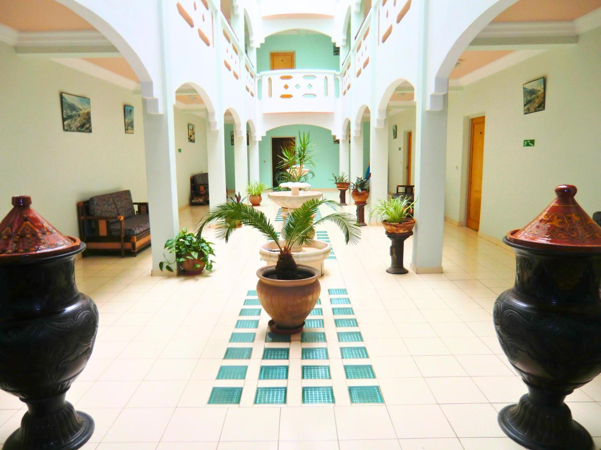 Hotel Aladarissa Ait Baha Ait Taksimt Екстер'єр фото